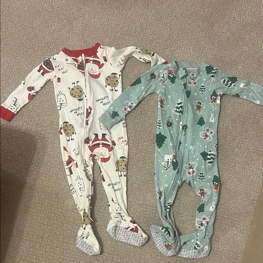 Carter's 18m Christmas pajama bundle